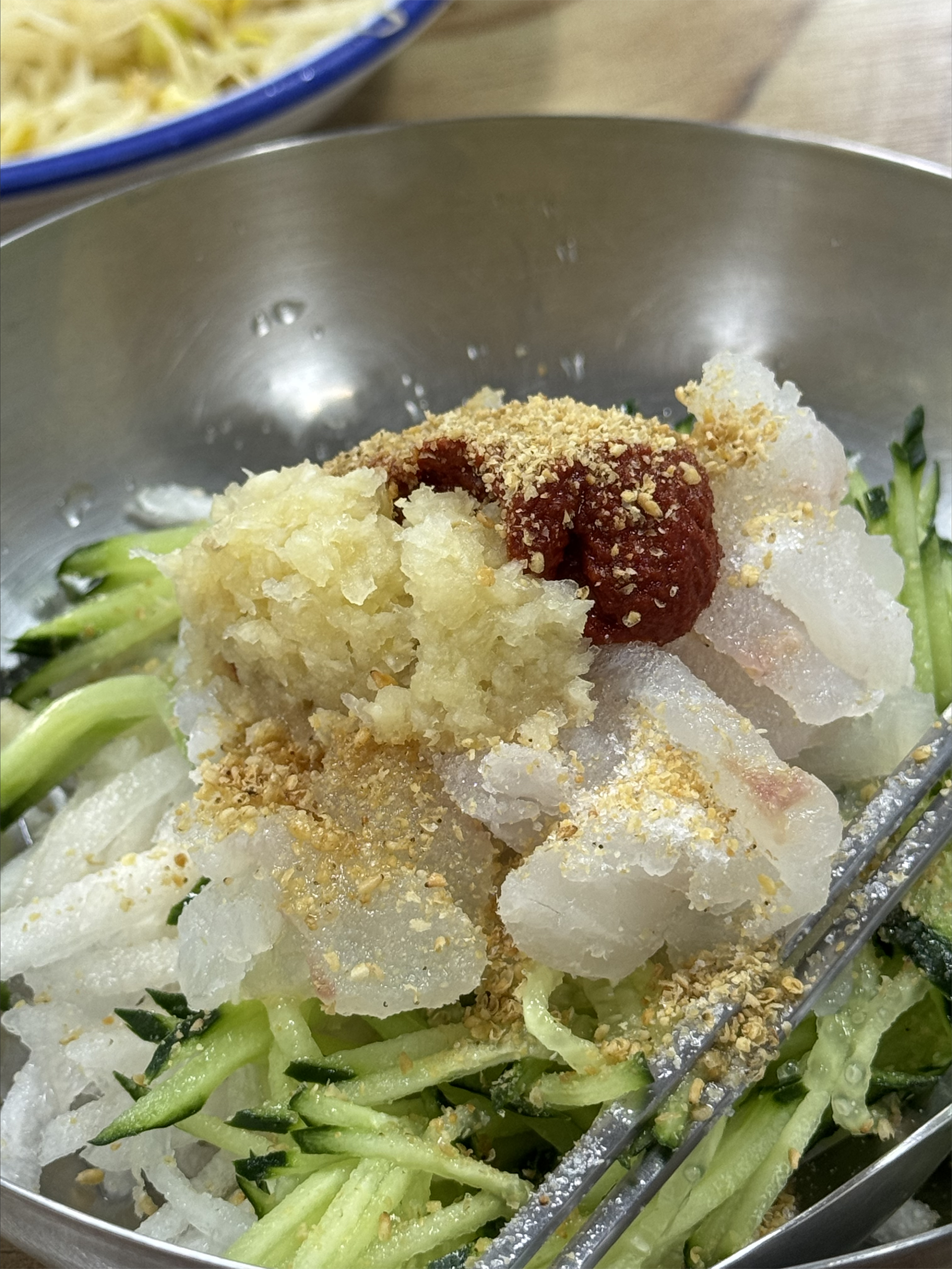 Qué comer en Busan: ruta de comida en un día (mulhoe, café y BBQ coreano)